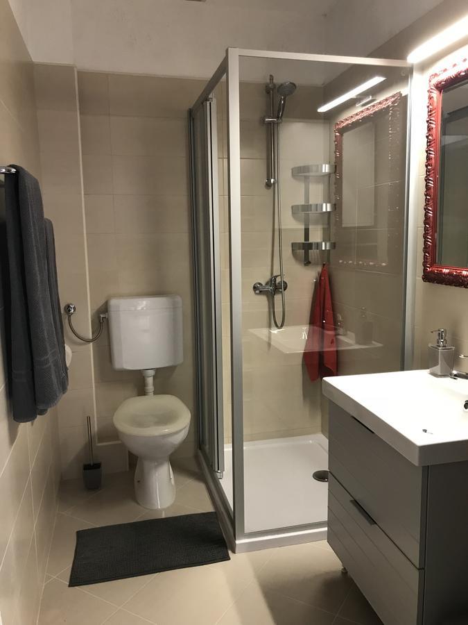 Apartment Puh Betina  Zewnętrze zdjęcie